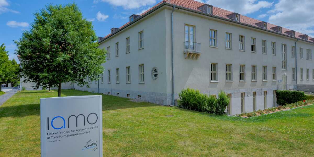 Leibniz-Institut IAMO Leibniz-Institut IAMO